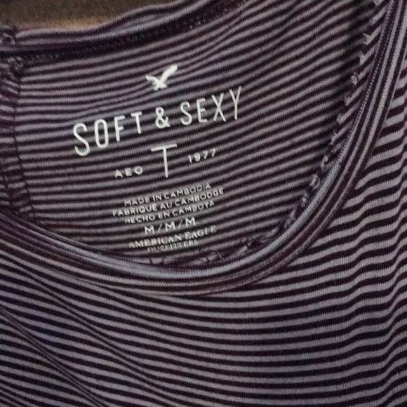 American eagle 1/2 sleeve tshirt - Picture 2 of 3